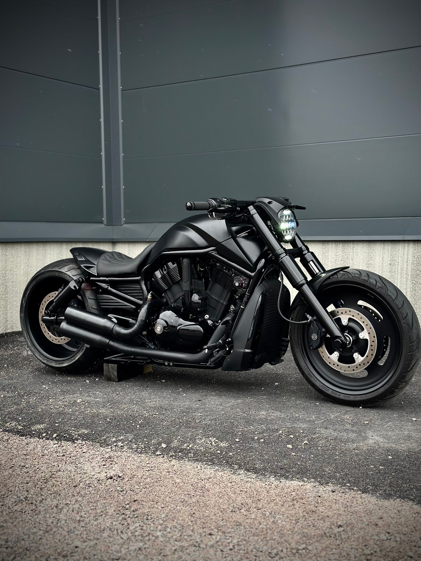 Harley Davidson Nightrod Special Custom Killer Black