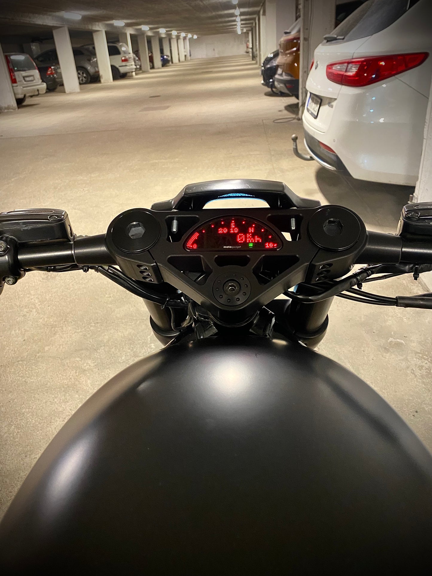 CNC Handle with built in Motogadget