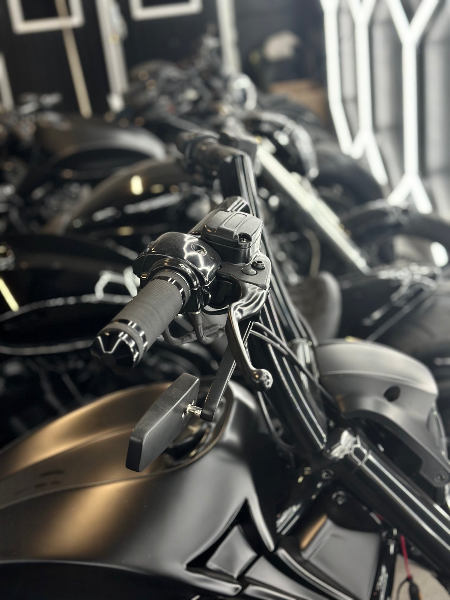 Black levers (clutch & brake)